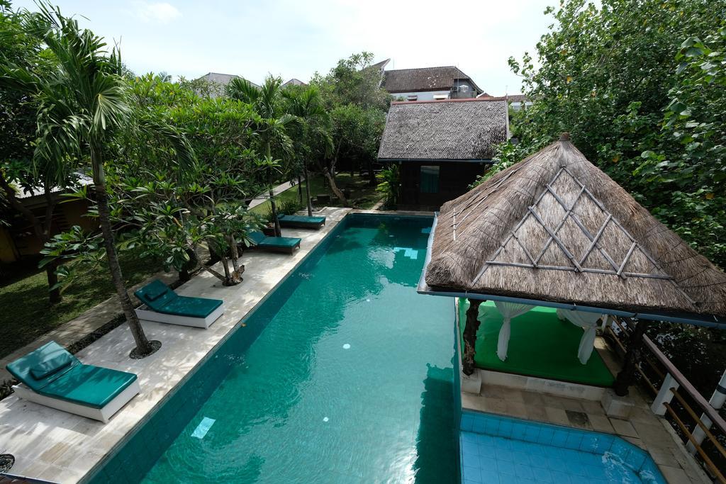Easy Surf Dacha Hotel Canggu Exterior foto